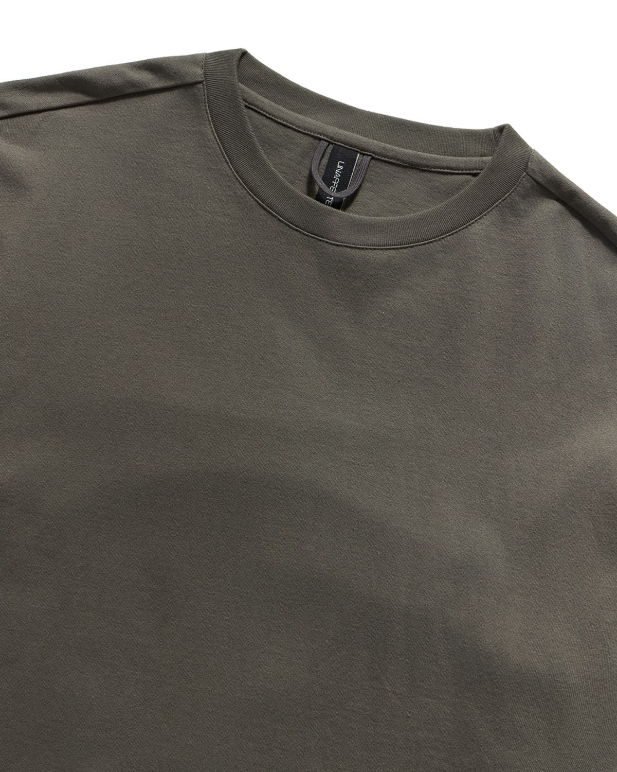 언어펙티드 에센셜(UNAFFECTED ESSENTIAL) EASY COMFORT LONG SLEEVES / SAGE GREEN