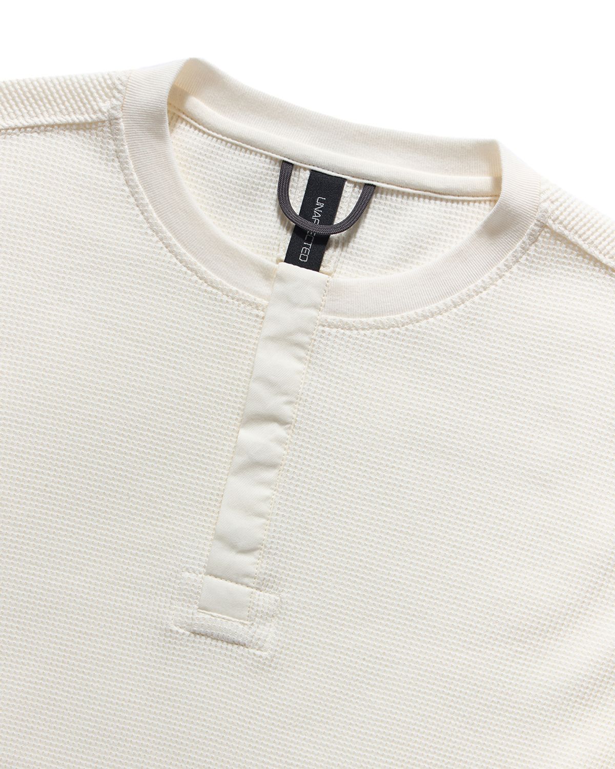 언어펙티드 에센셜(UNAFFECTED ESSENTIAL) HENLEY NECK LONG SLEEVES / OFF WHITE