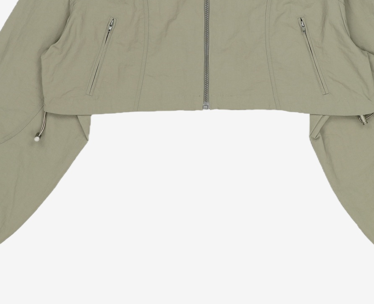 큐리티(CURETTY) C NYLON CROP HOOD JUMPER_KHAKI S