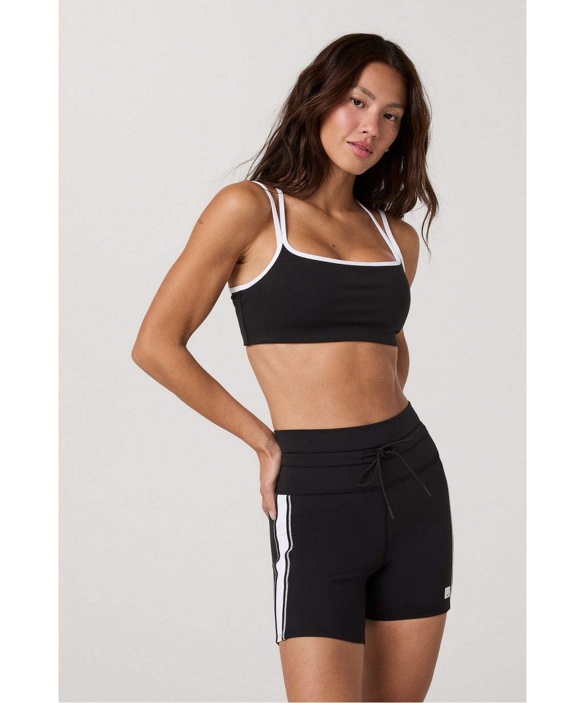 뷰오리(VUORI) [여성] 데일리 레이어드 브라_블랙_VR26322021
