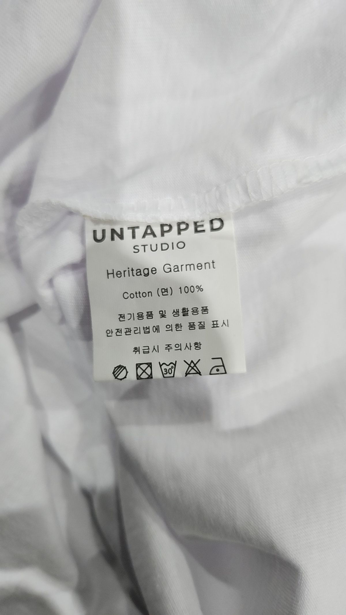 언탭트 스튜디오(UNTAPPED STUDIO) 반소매 티셔츠 L