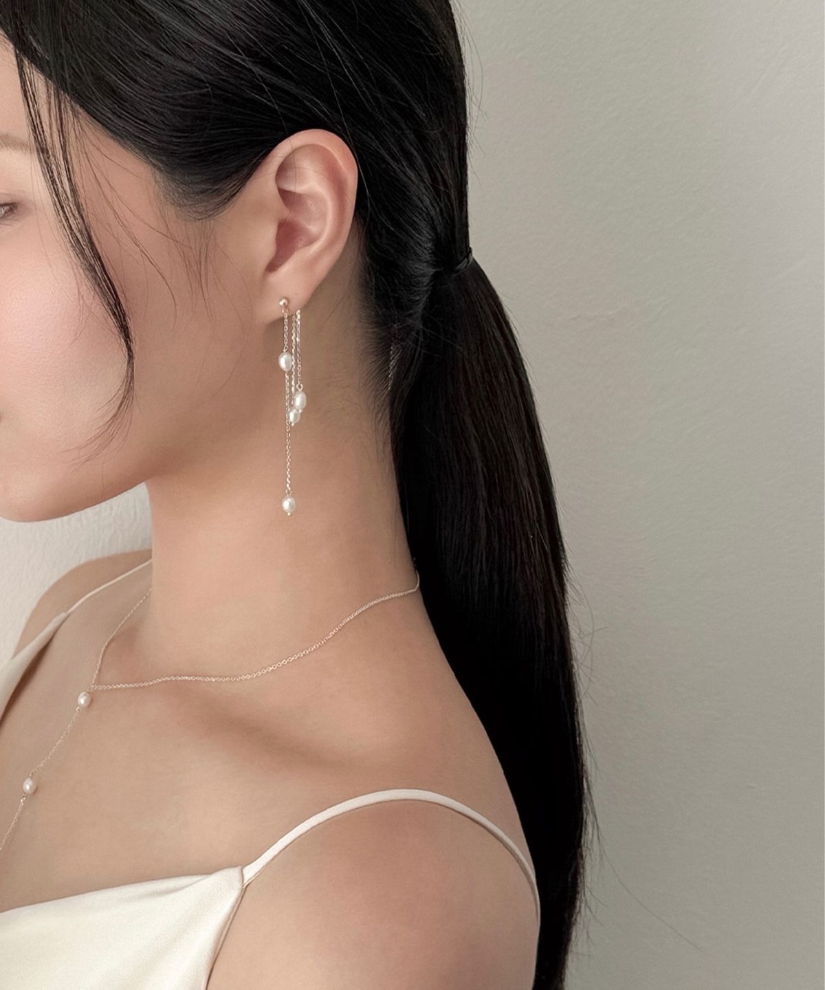 오시에르(osier) Pearl Veil Earrings