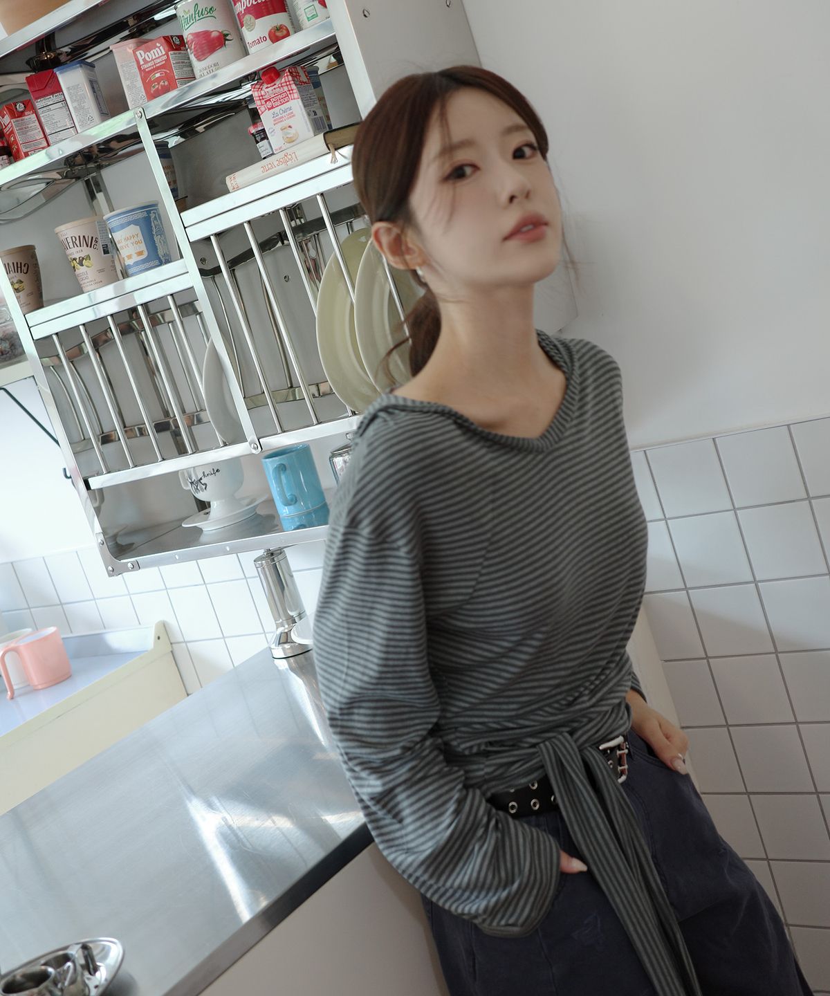 엘씨디씨티엠(LCDC™) STRIPED STRAP HOODED TOP (KHAKI)
