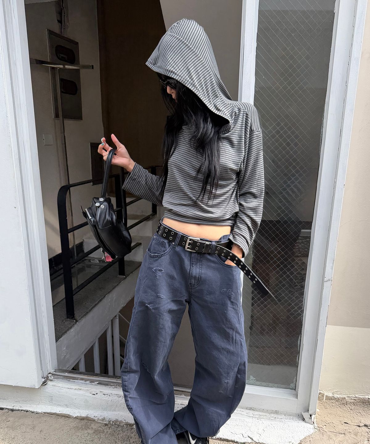 엘씨디씨티엠(LCDC™) STRIPED STRAP HOODED TOP (KHAKI)
