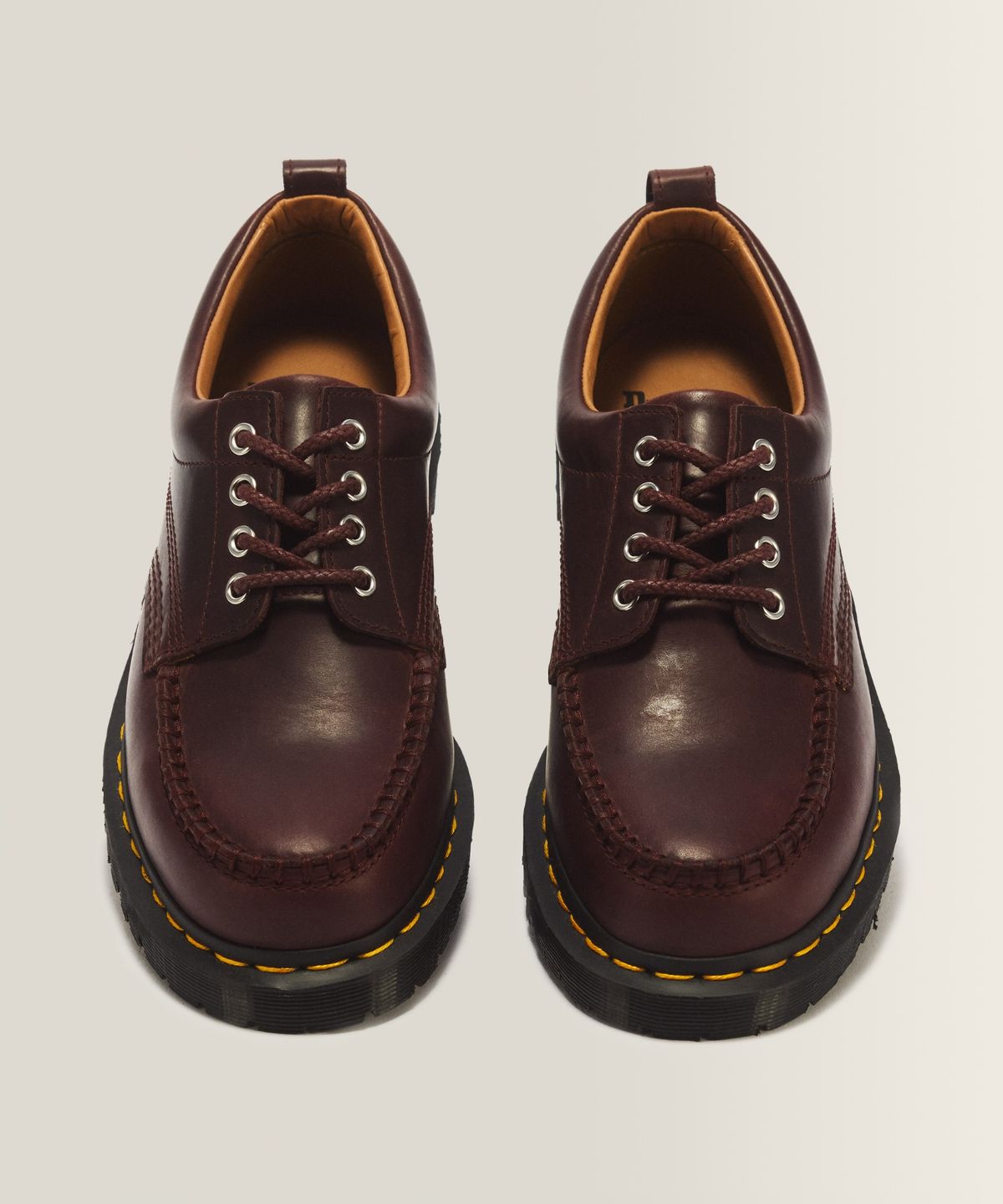 닥터마틴(DR.MARTENS) 로웰 4홀 슈즈 - 스파이스 브라운 / 43321200
