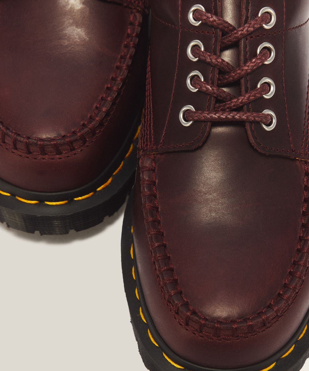 닥터마틴(DR.MARTENS) 로웰 4홀 슈즈 - 스파이스 브라운 / 43321200