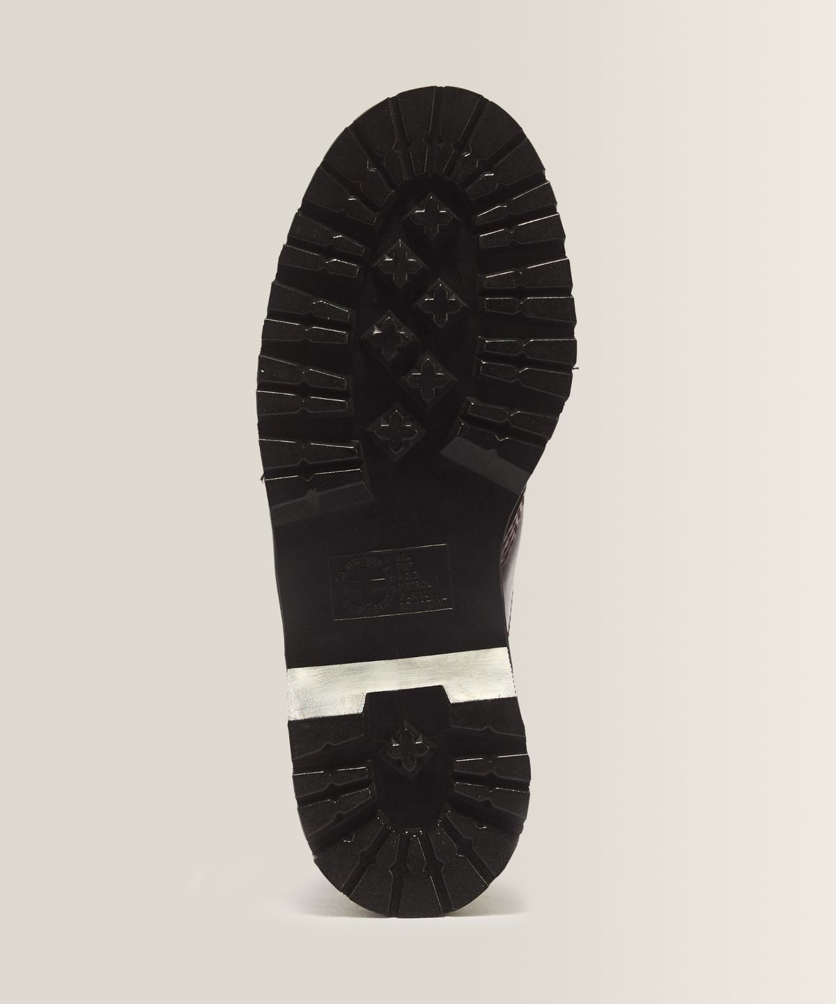 닥터마틴(DR.MARTENS) 로웰 처카 6홀 부츠 - 스파이스 브라운 / 43323200