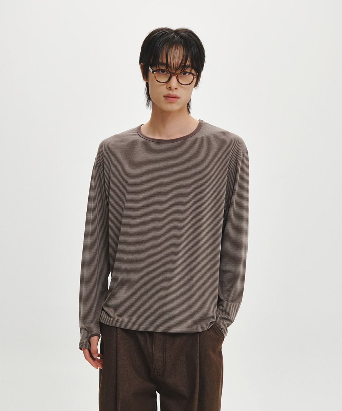 이코르(ECORR) 워셔블 스트라이프 레이어드 크롭 롱슬리브_브라운