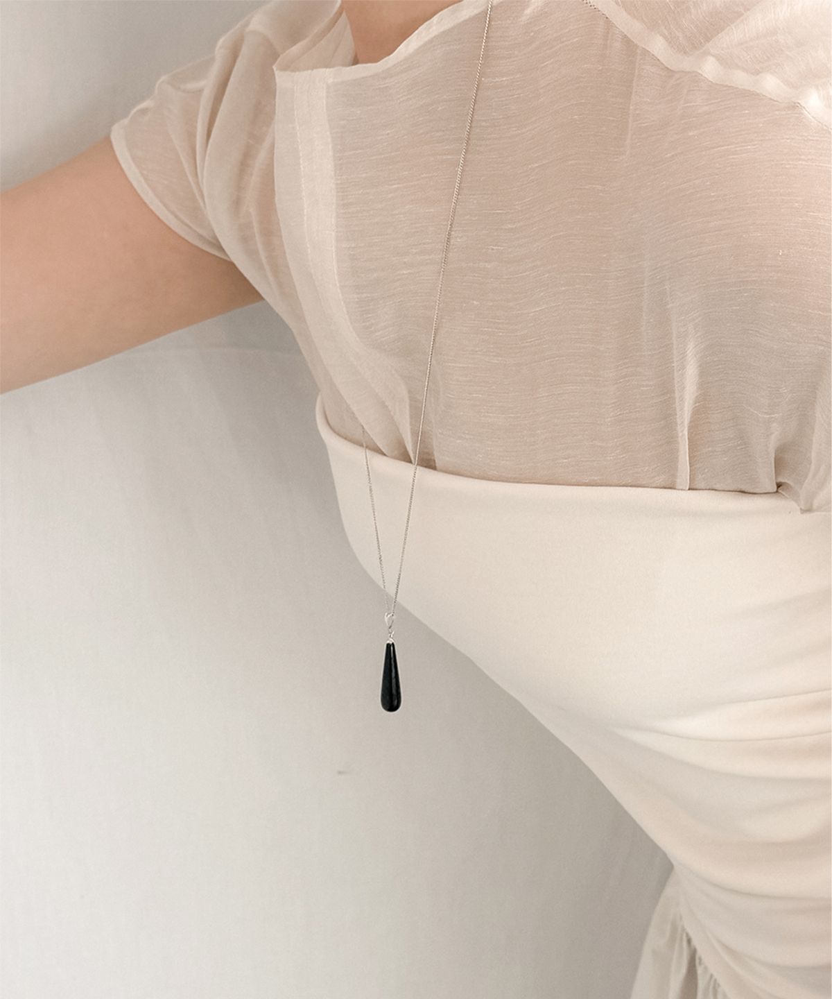 오시에르(osier) Ebon Necklace