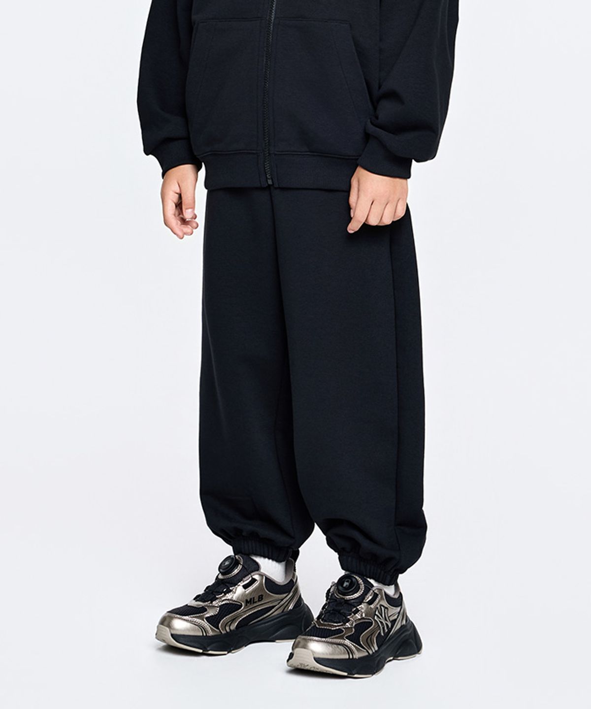 엠엘비 키즈(MLB KIDS) 스포티브 스몰로고 루즈 조거 팬츠 NY (Black)