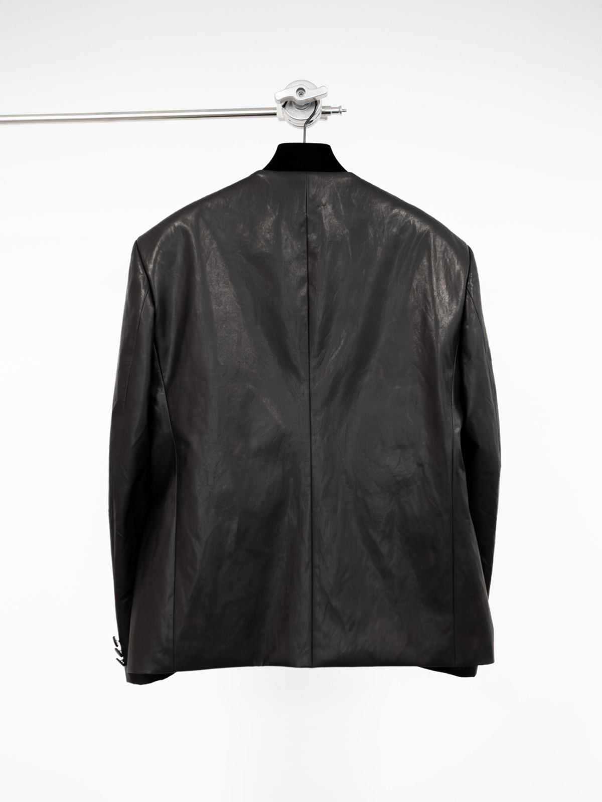 고저(GOZER) Collarless PU Blazer