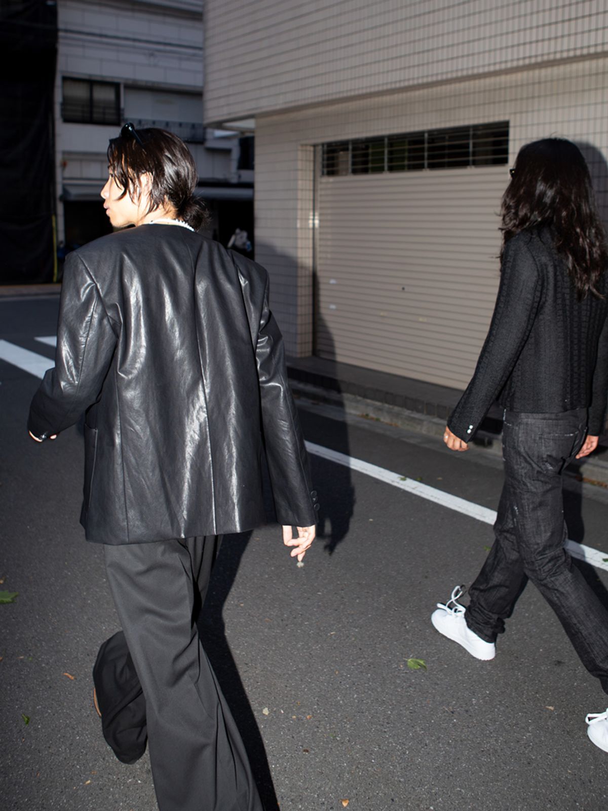 고저(GOZER) Collarless PU Blazer