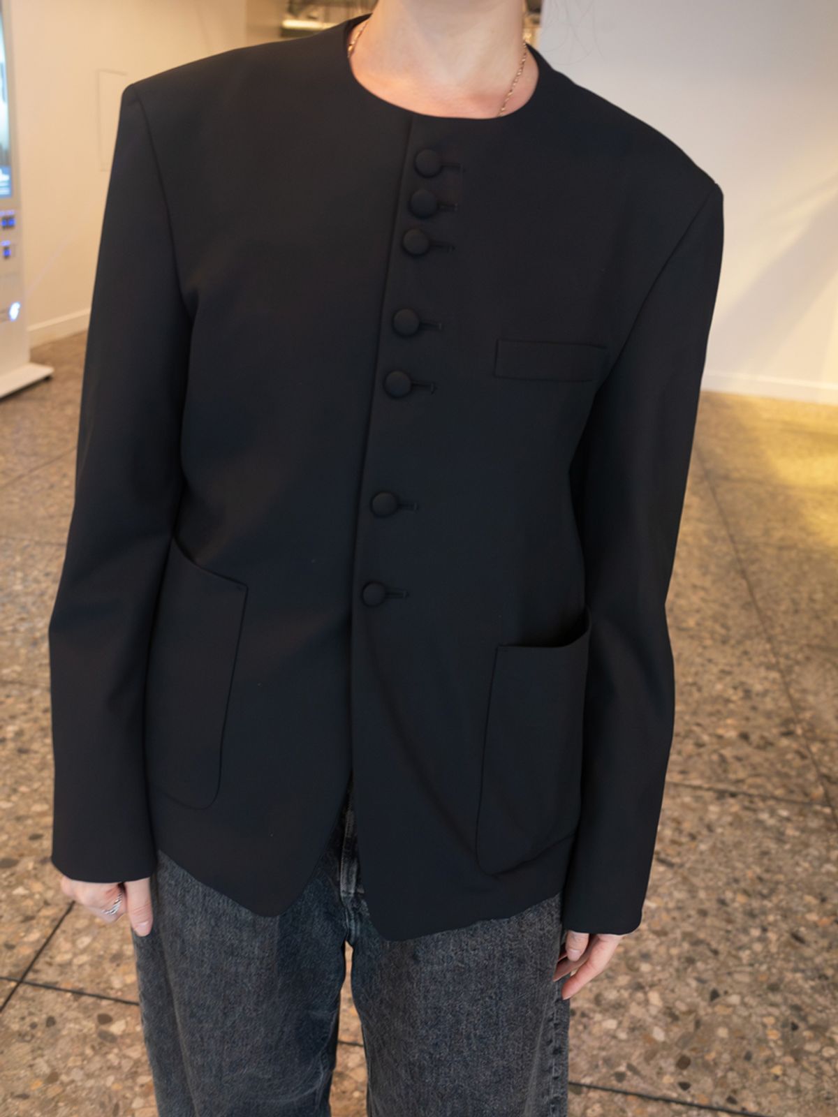 고저(GOZER) Collarless Multi-button TR Jacket