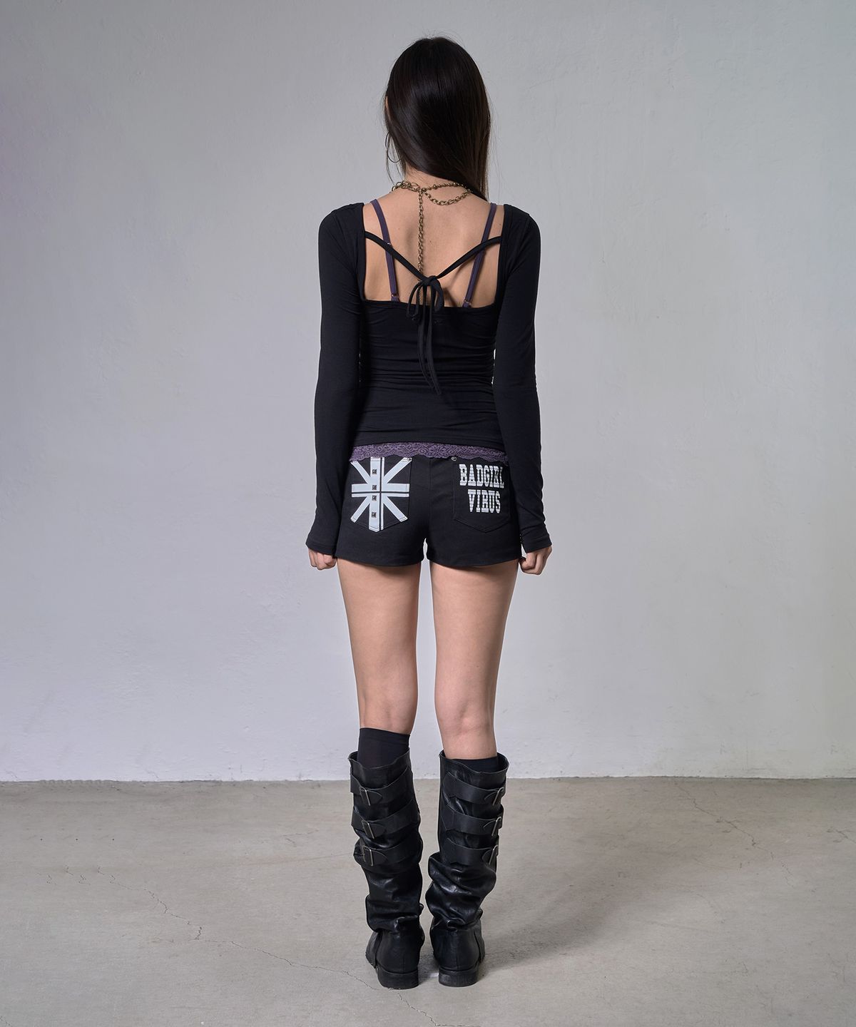 팬시클럽(FANCY CLUB) 레이스 레이어드 롱슬리브 (BLACK) F26ZB522