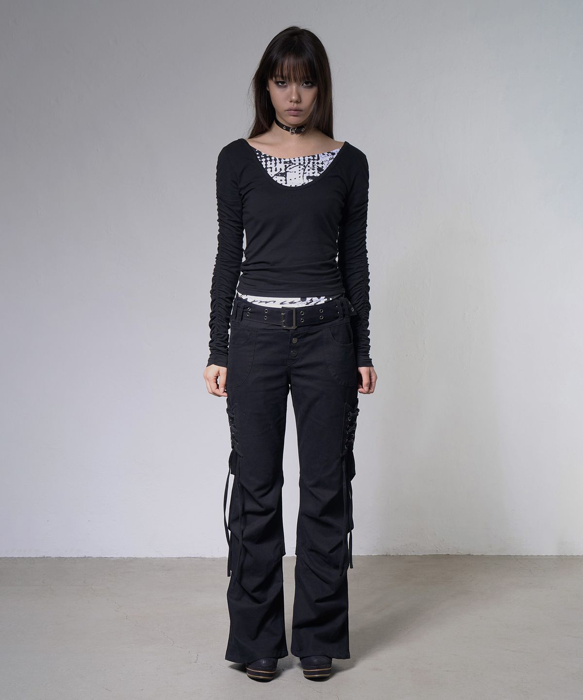 팬시클럽(FANCY CLUB) 더블 레이어드 셔링 탑 (BLACK) F26ZB524