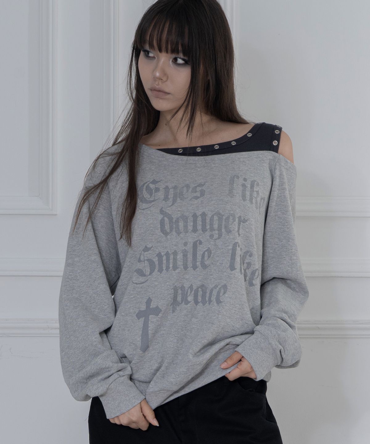 팬시클럽(FANCY CLUB) 로저리 노이어 스웻셔츠 (MELANGE GRAY) F26ZB016