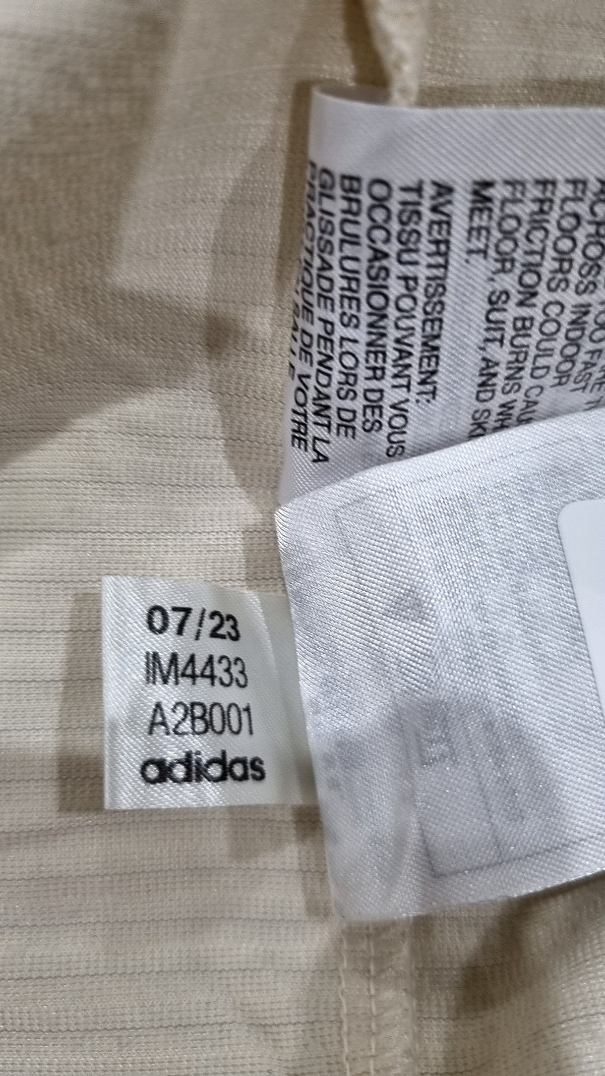 아디다스(ADIDAS) 아디컬러 시즈널 코듀로이 트랙 재킷 IM4433 2XL