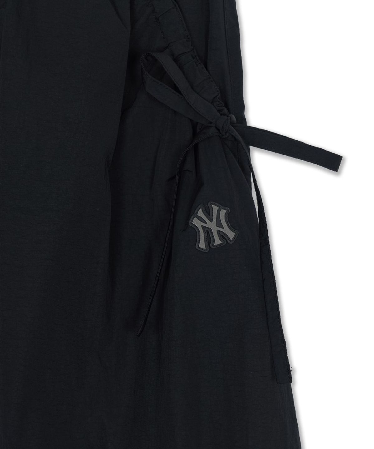 엠엘비(MLB) 여성 고프코어 글로시 루즈 벌룬 롱 스커트 NY (Black)