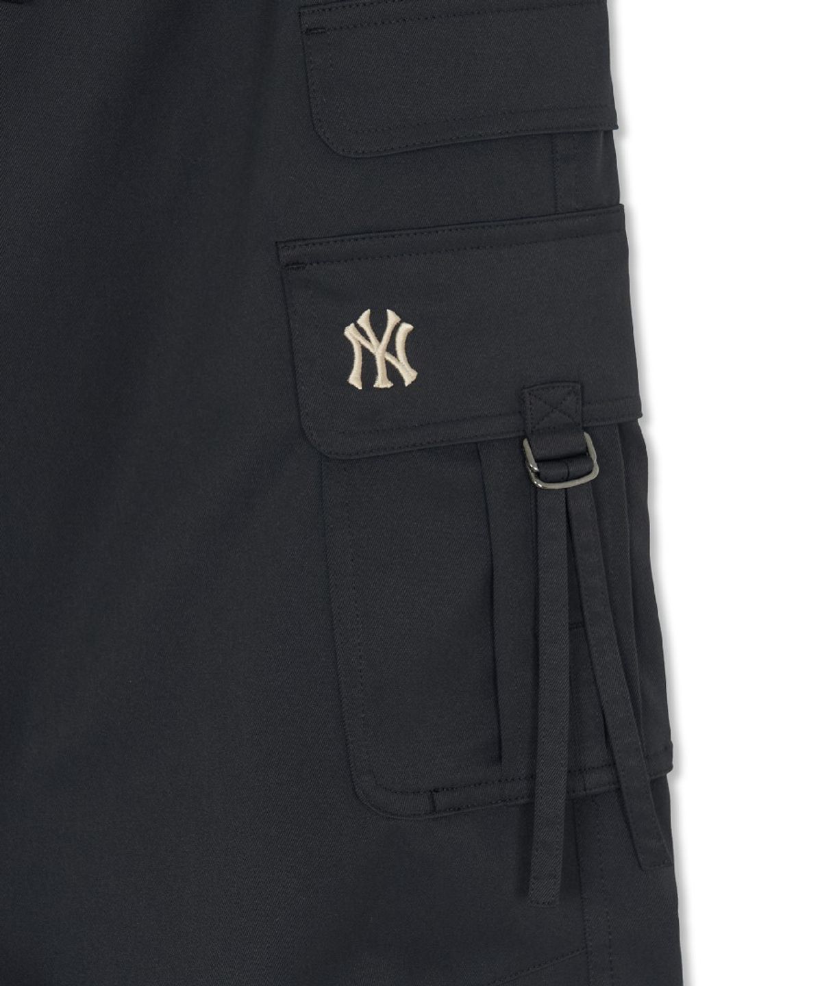 엠엘비(MLB) 여성 코튼터치 스트랩 카고 세미 와이드 팬츠 NY (Black)
