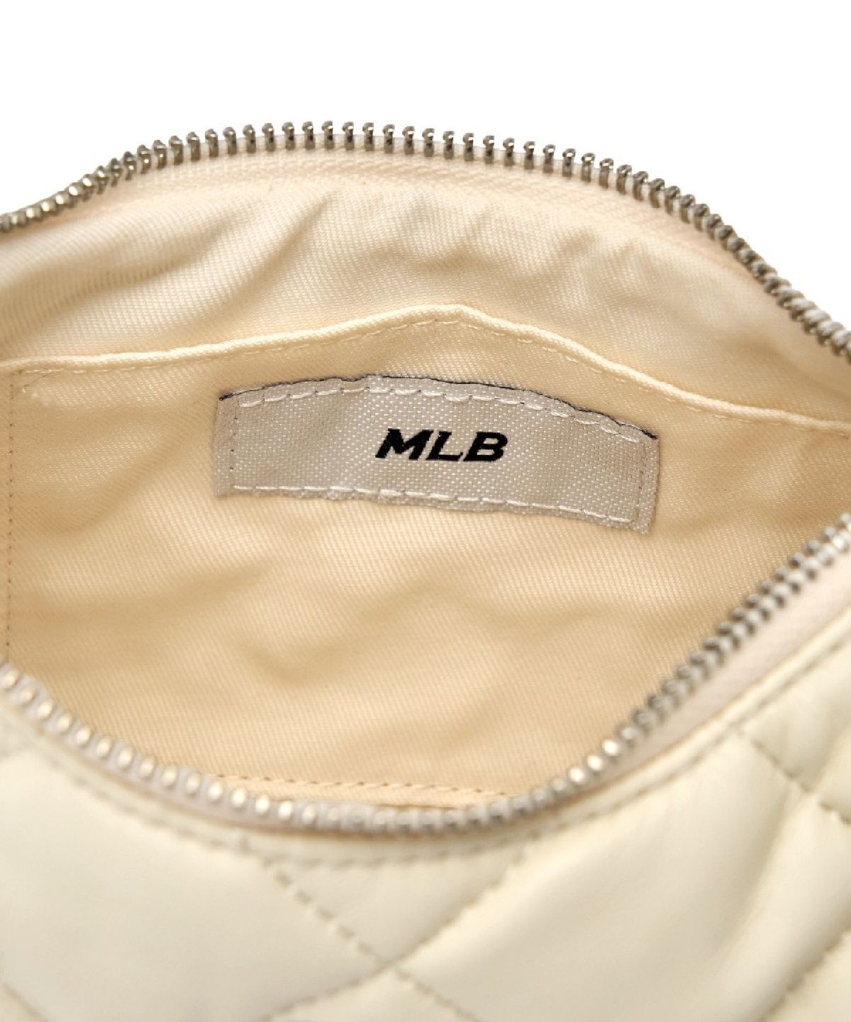 엠엘비(MLB) 베이직 퀼팅 PU 호보백 BOS (Cream)