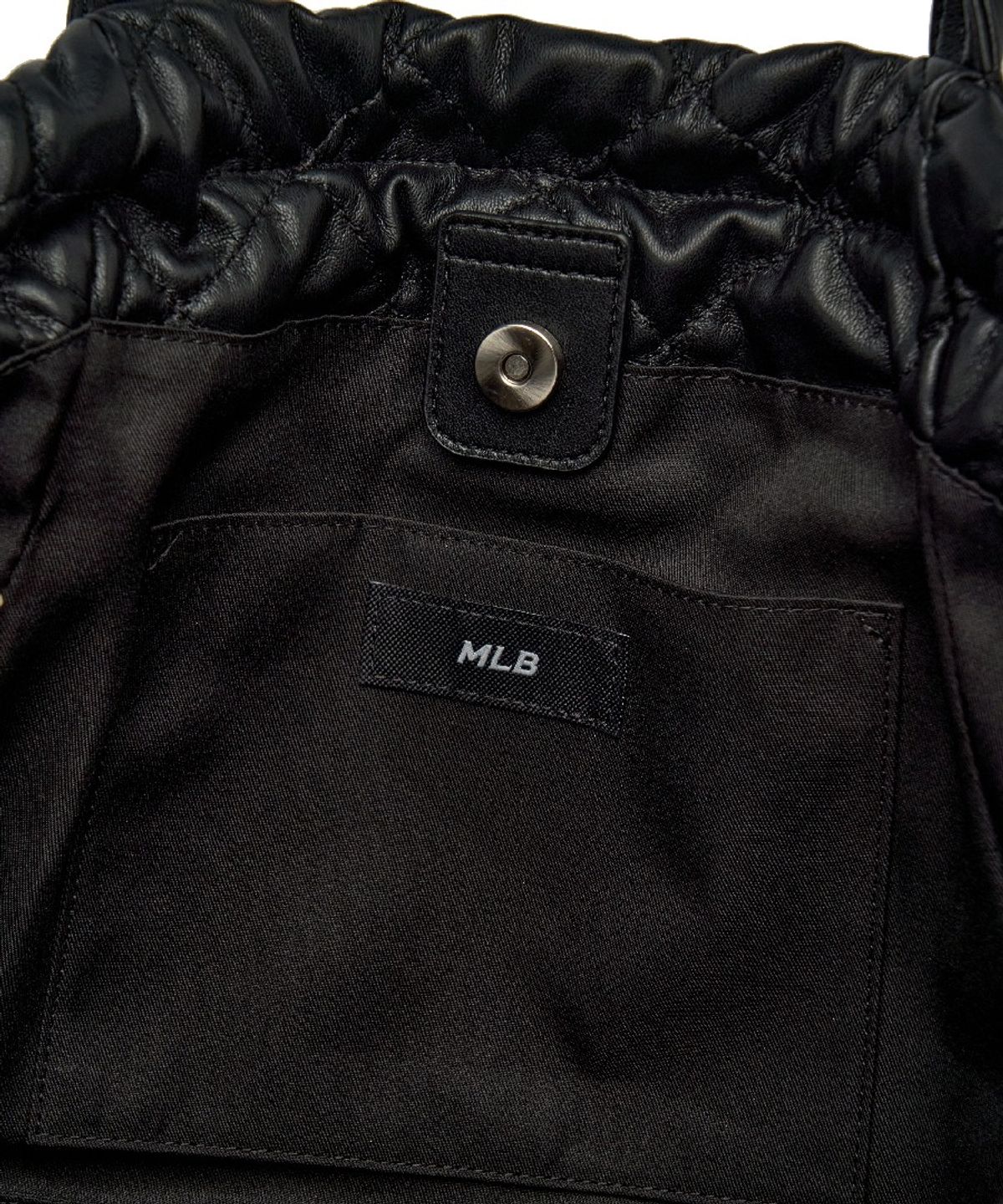 엠엘비(MLB) 베이직 퀼팅 PU 토트백 NY (Black)