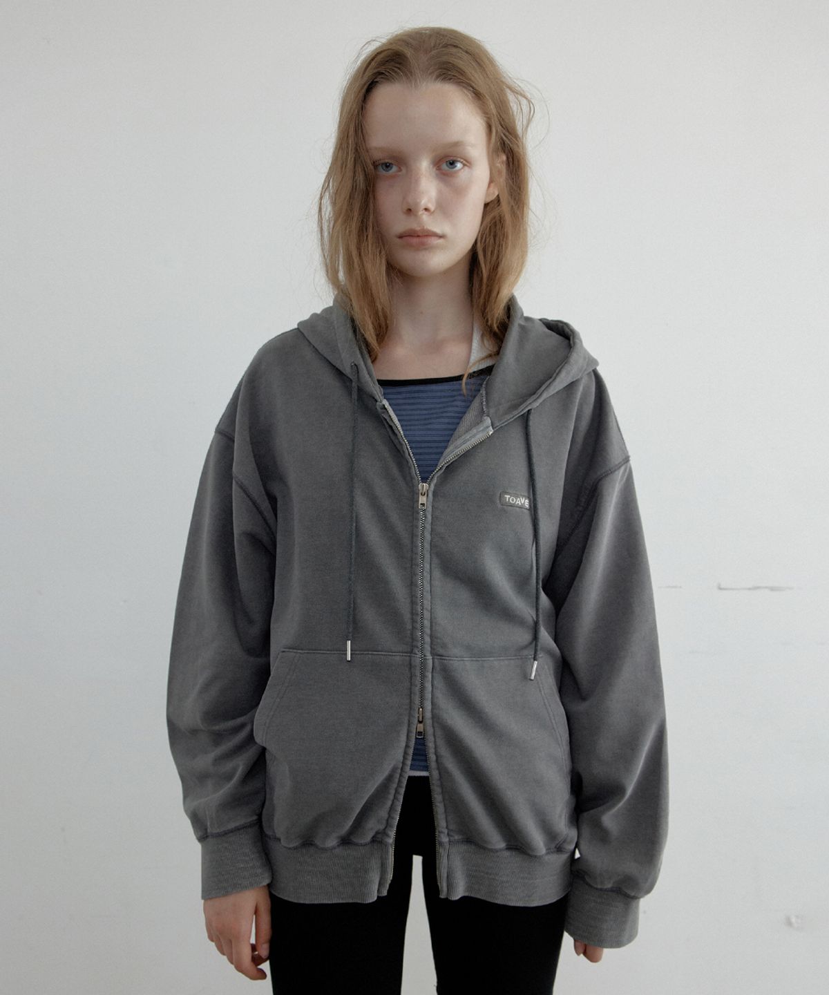 토아베(TOAVE) Stone Pigment Hood Zip-Up (Deep gray)