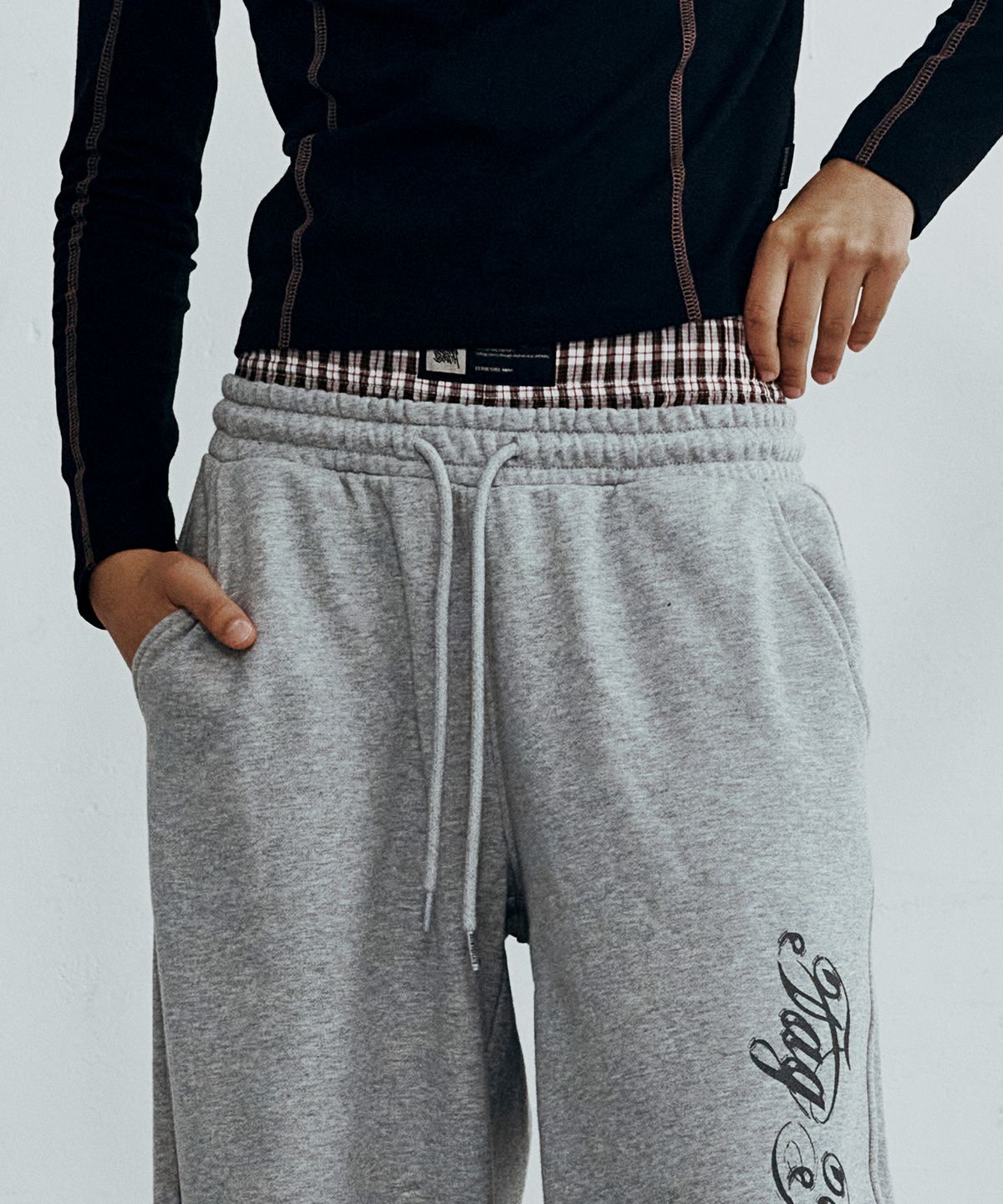 브라운브레스(BROWNBREATH) W CHECK SAGGING PANTS (2colors)