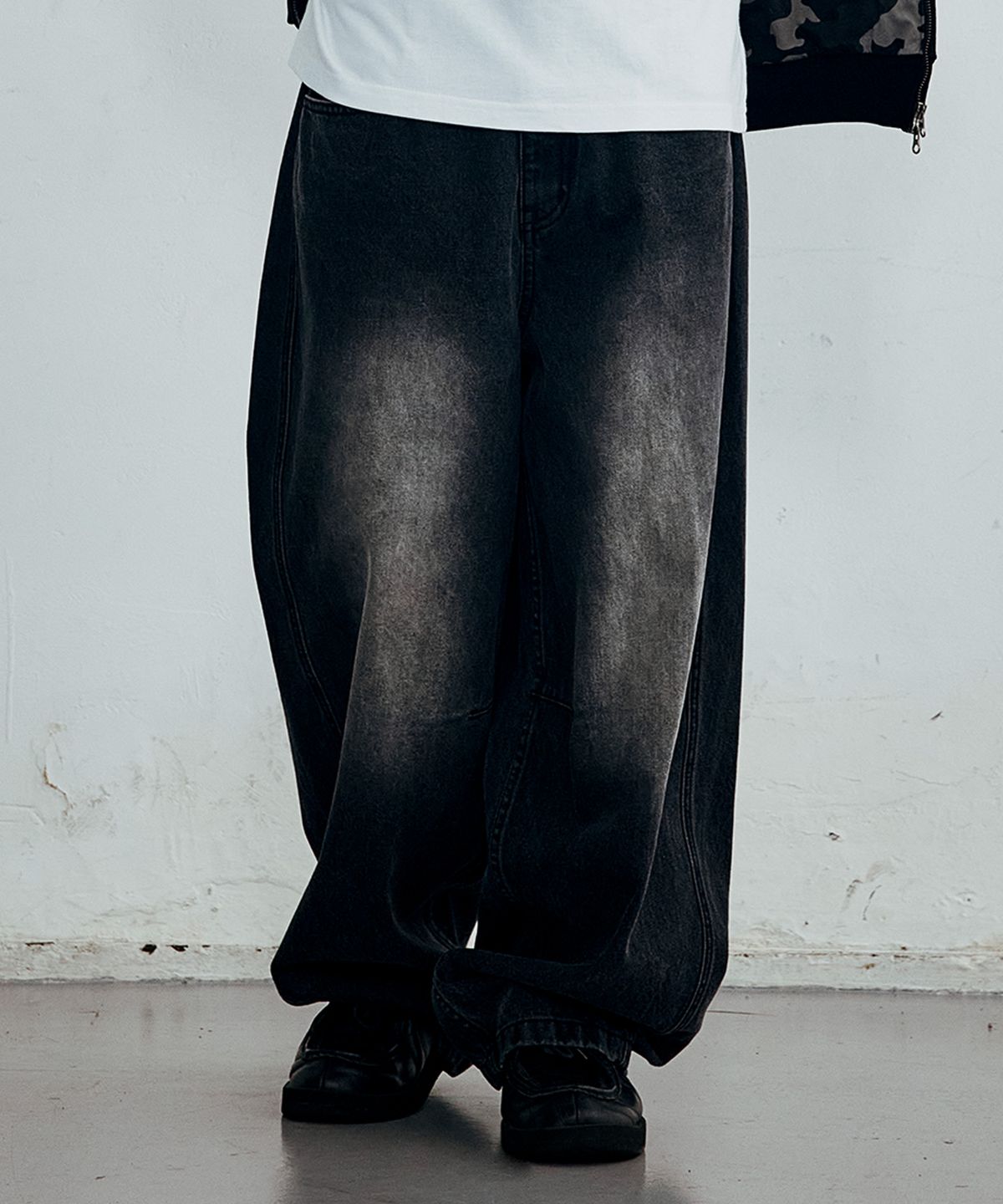 브라운브레스(BROWNBREATH) BRUSH DENIM PANTS