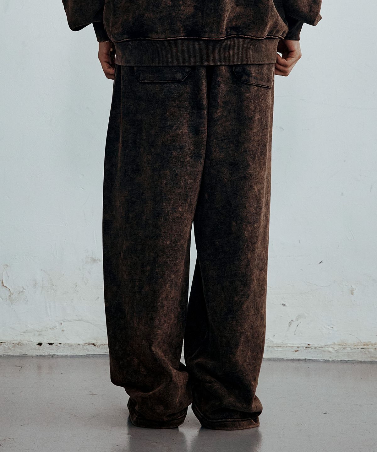 브라운브레스(BROWNBREATH) TAG WASHED BANDING PANTS (3colors)