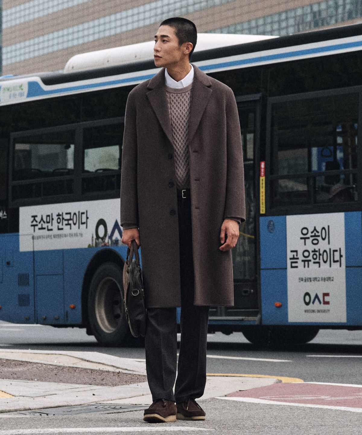 에스티코(STCO) 맥시롱 체스터 코트_브라운 (세미 오버핏)_SCTVD72NSH