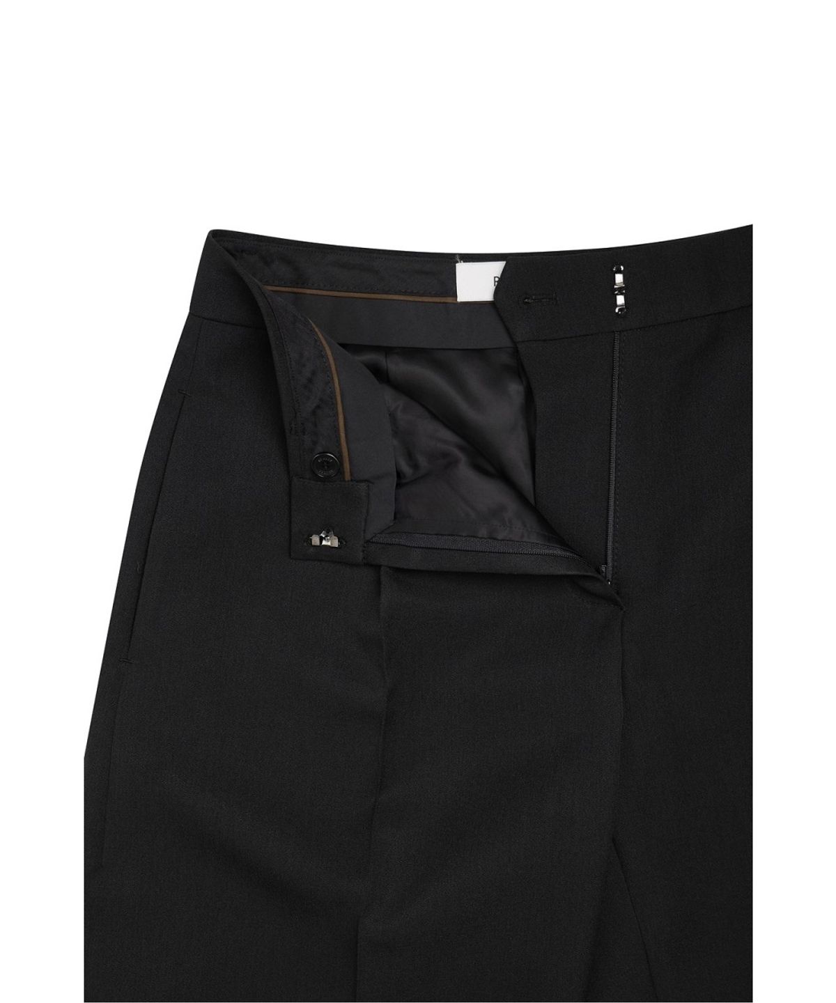 래코드(RECODE) Back Raw Edge Bermuda Shorts  RQPAA26546BKX