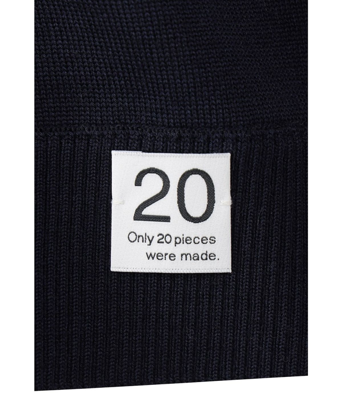 래코드(RECODE) Asymmetric Panel Knit Top RQWAA26532NYX