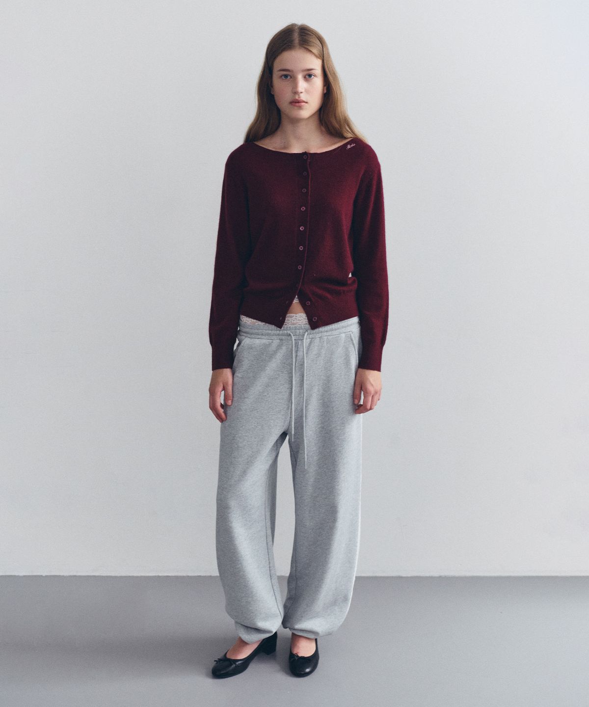 로라로라(ROLAROLA) LACE SAGGING SWEAT PANTS MELANGE GRAY