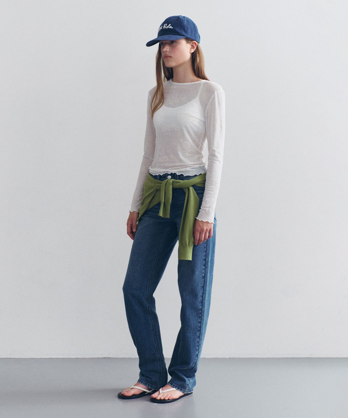 로라로라(ROLAROLA) LOW RISE VINTAGE STRAIGHT DENIM MID BLUE