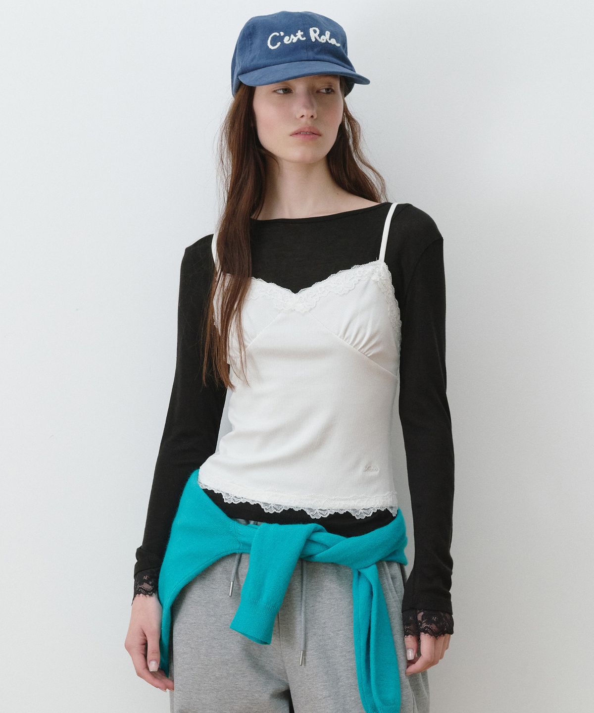 로라로라(ROLAROLA) LACE SLIP TOP WHITE