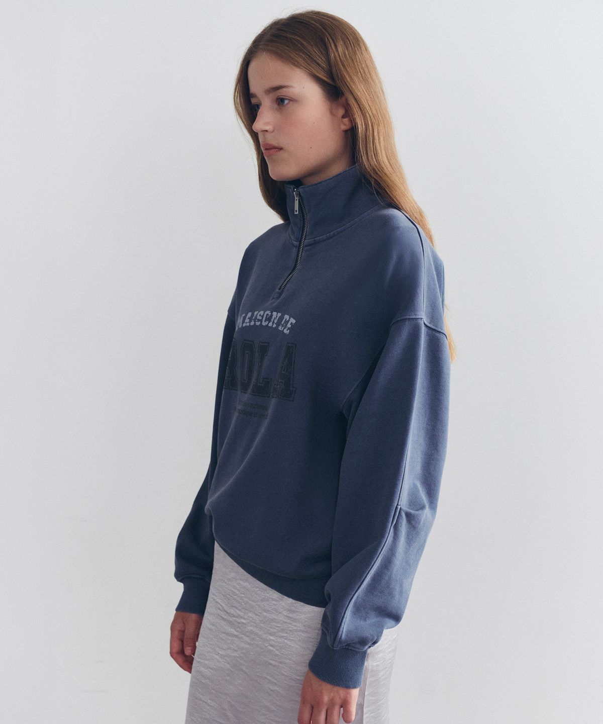 로라로라(ROLAROLA) PIGMENT HALF ZIP-UP D/BLUE