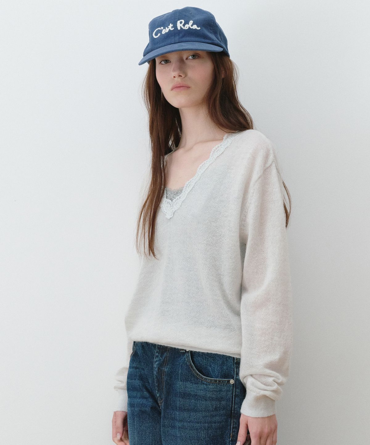 로라로라(ROLAROLA) MOHAIR LACE V NECK KNIT LIGHT GRAY