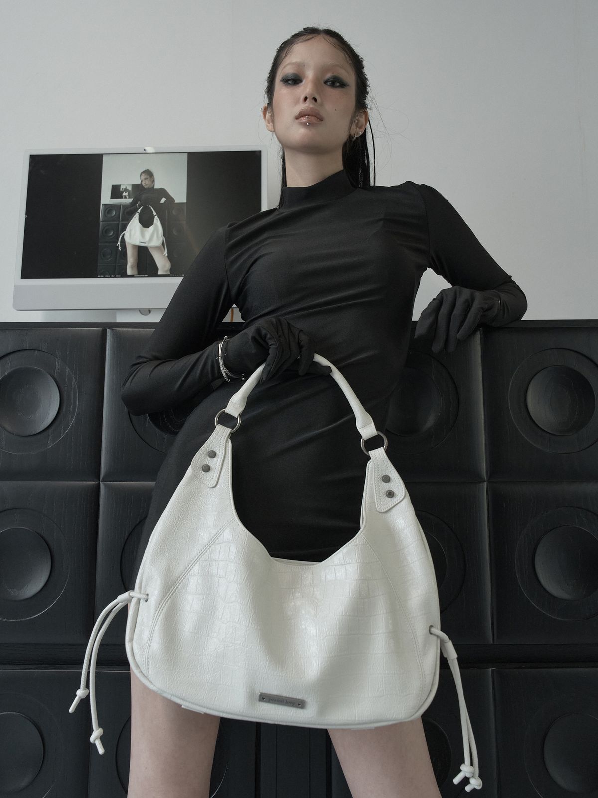 피넛루프(PEANUT LOOP) Rio Loop bag Ivory