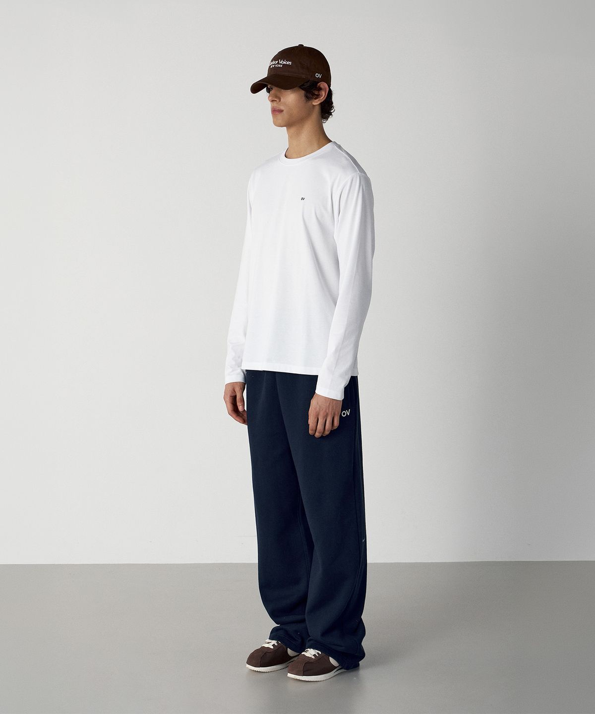 아웃도어 보이스(OUTDOOR VOICES) (M)MICRO LOGO LONG SLEEVE TEE (WHITE)