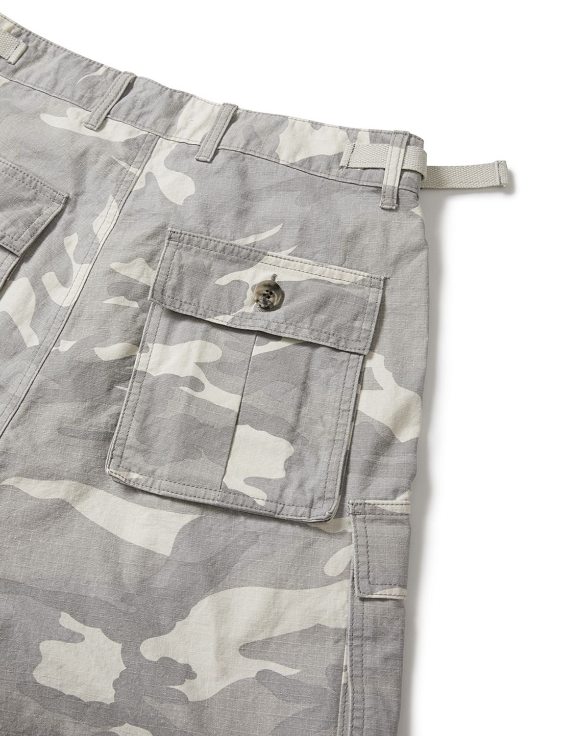 카락터(KARACTOR) Wanderer cargo bermuda pants / Stone camo