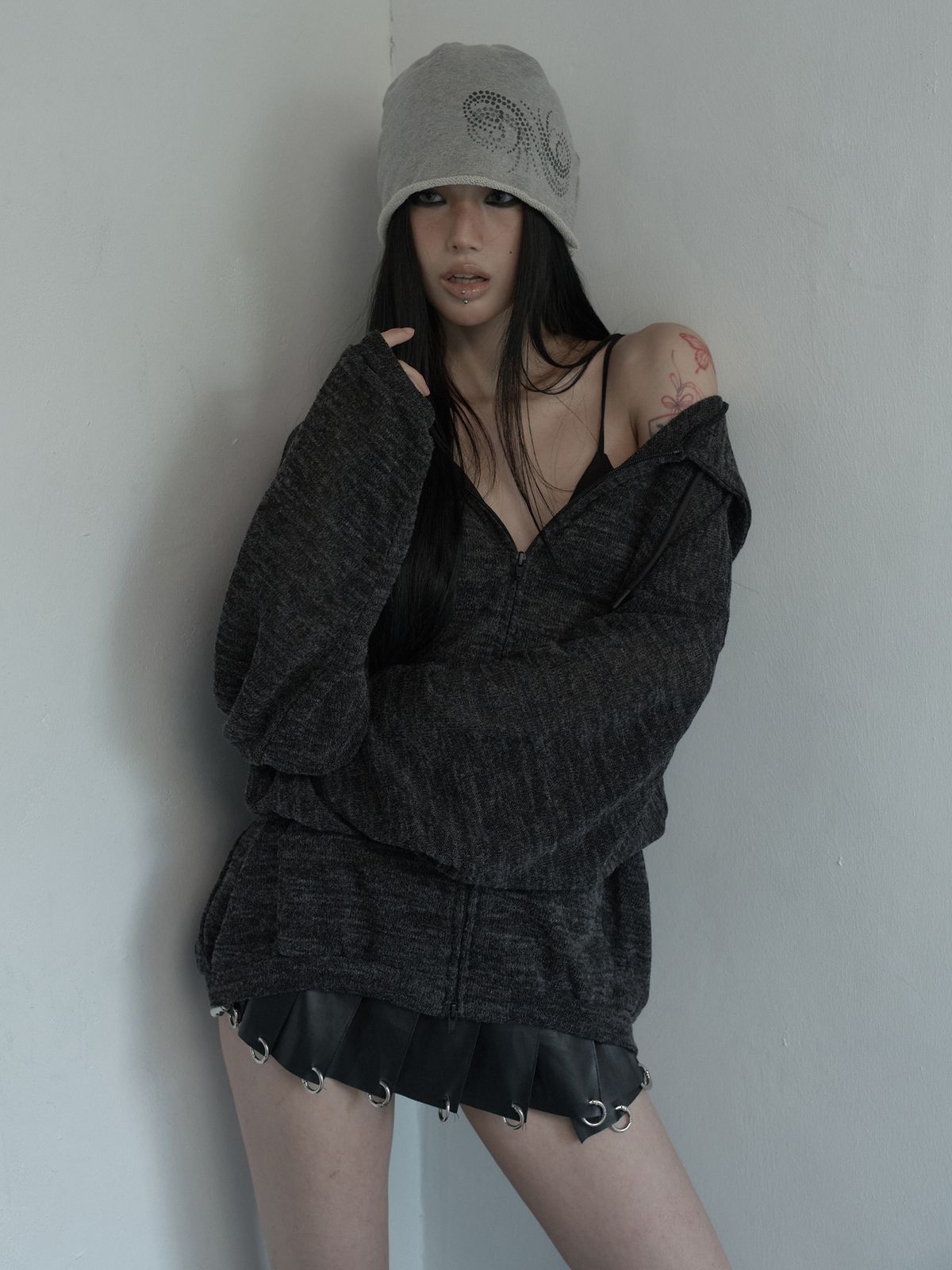 피넛루프(PEANUT LOOP) Spiral Dot Symbol Beanie Gray