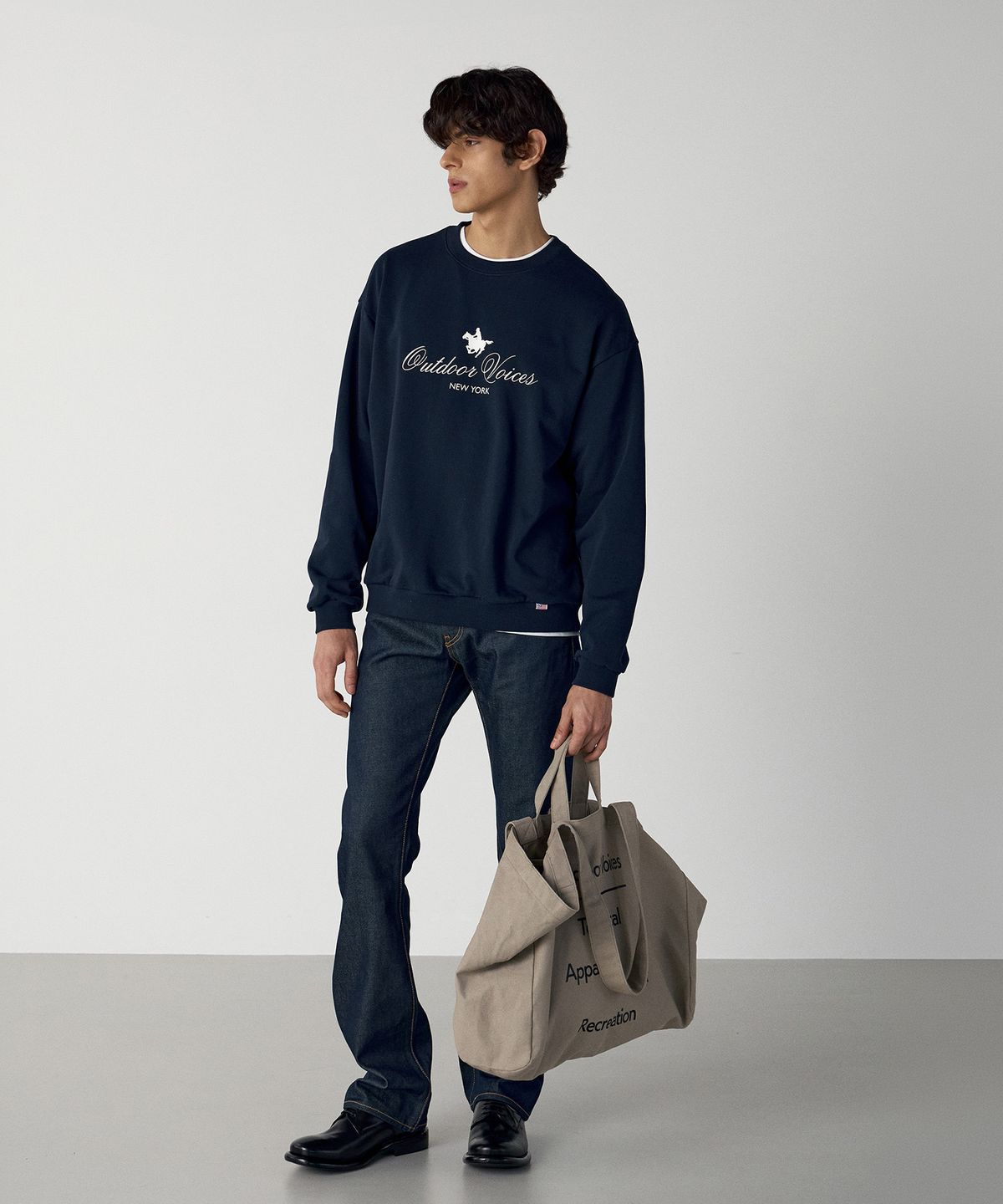 아웃도어 보이스(OUTDOOR VOICES) HORSE RIDING CLUB SWEATSHIRT (NAVY)