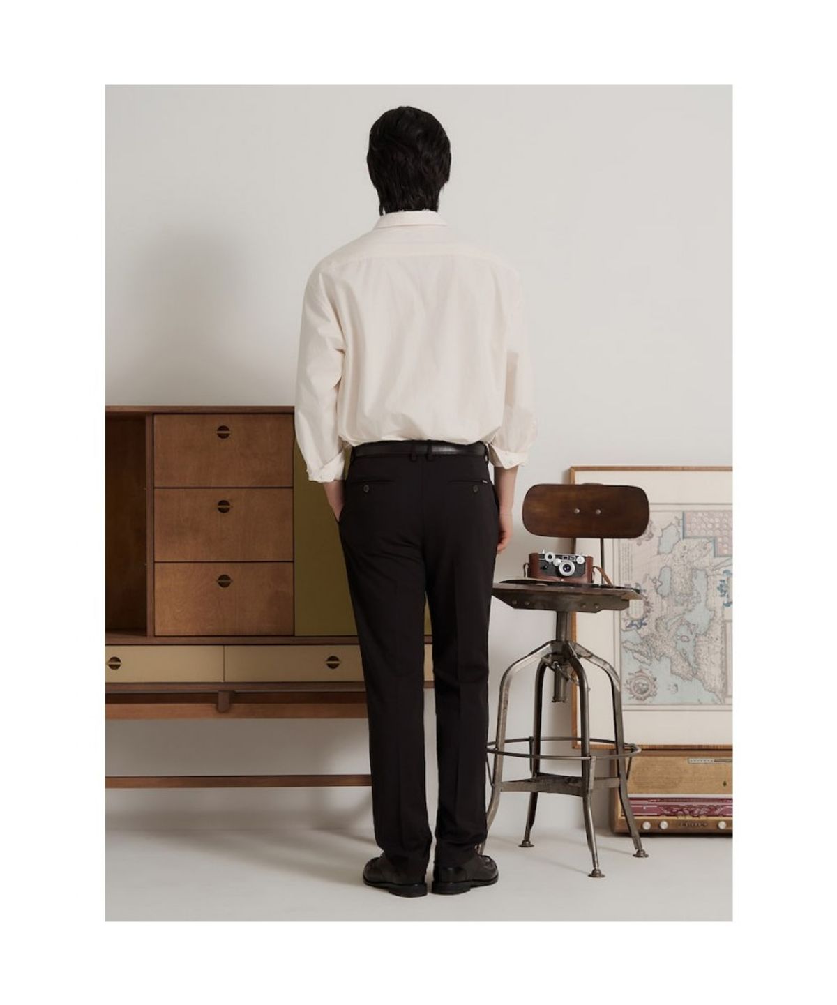 빈폴 멘(BEANPOLE MEN) 폴리 혼방 클래식핏 슬랙스  브라운