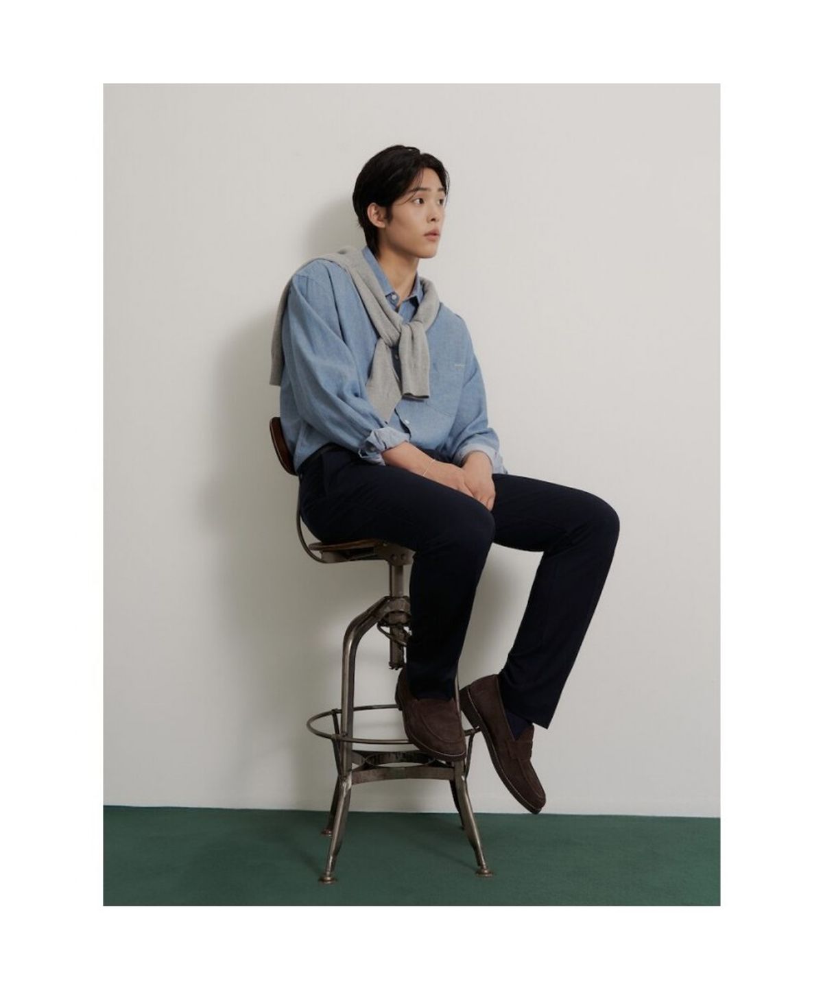 빈폴 멘(BEANPOLE MEN) 폴리 혼방 클래식핏 슬랙스  네이비