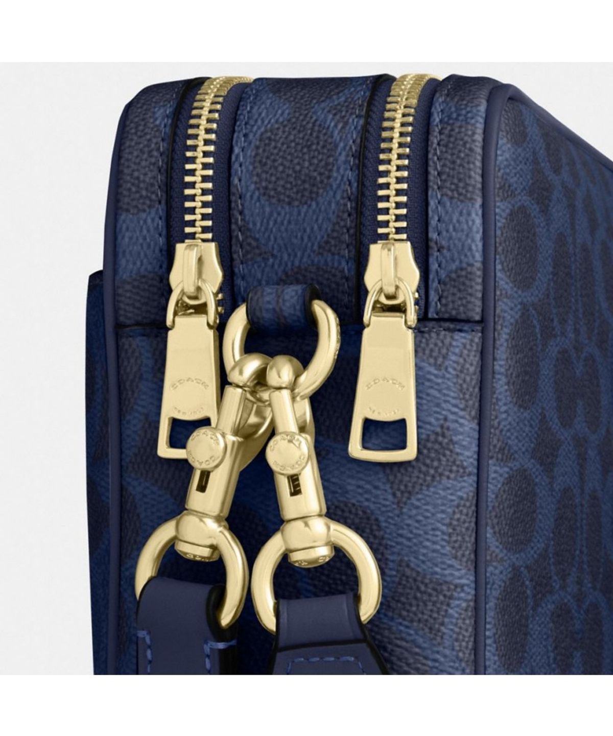 코치(COACH) 캐리 크로스바디 백 인 시그니처 캔버스 CEK66 IMNAV