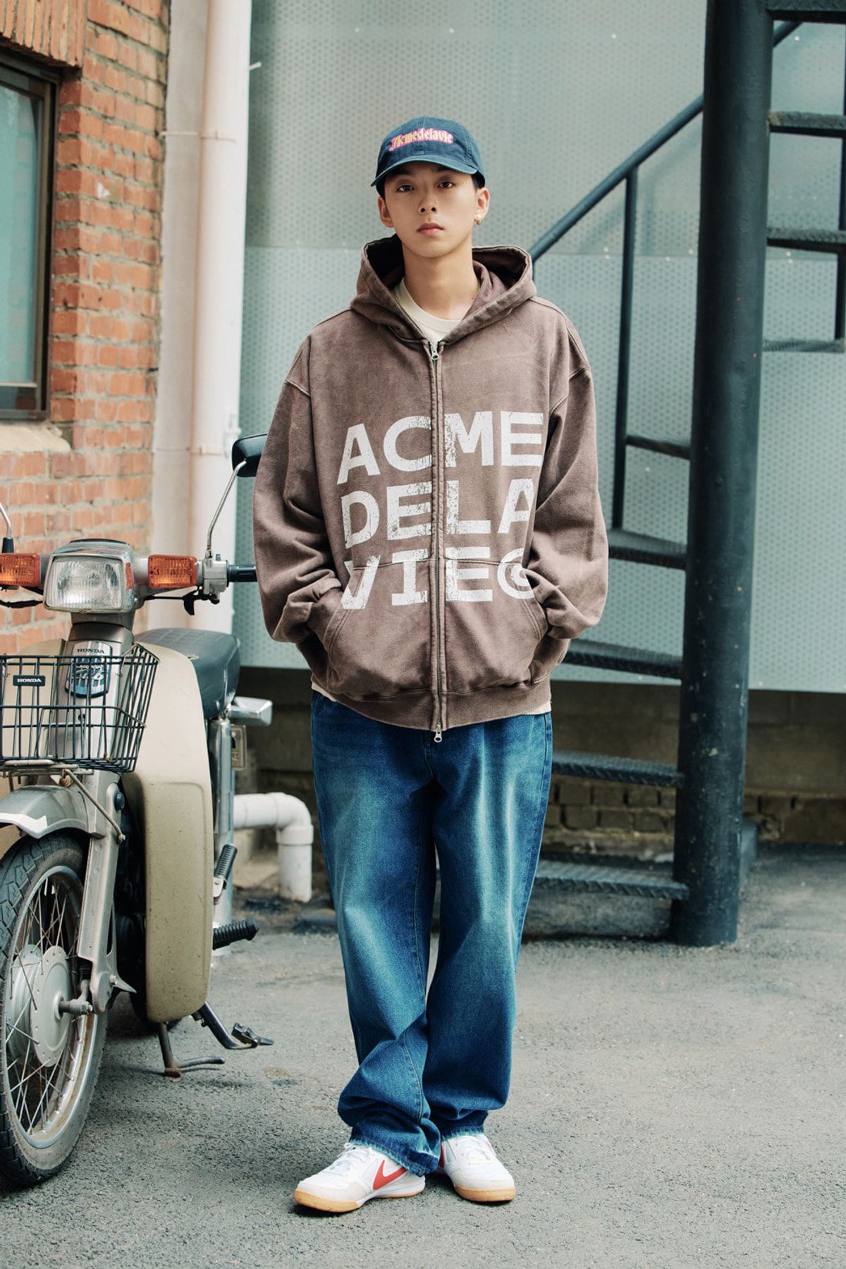 아크메드라비(ACME DE LA VIE) FULL GRAPHIC HOOD ZIP UP