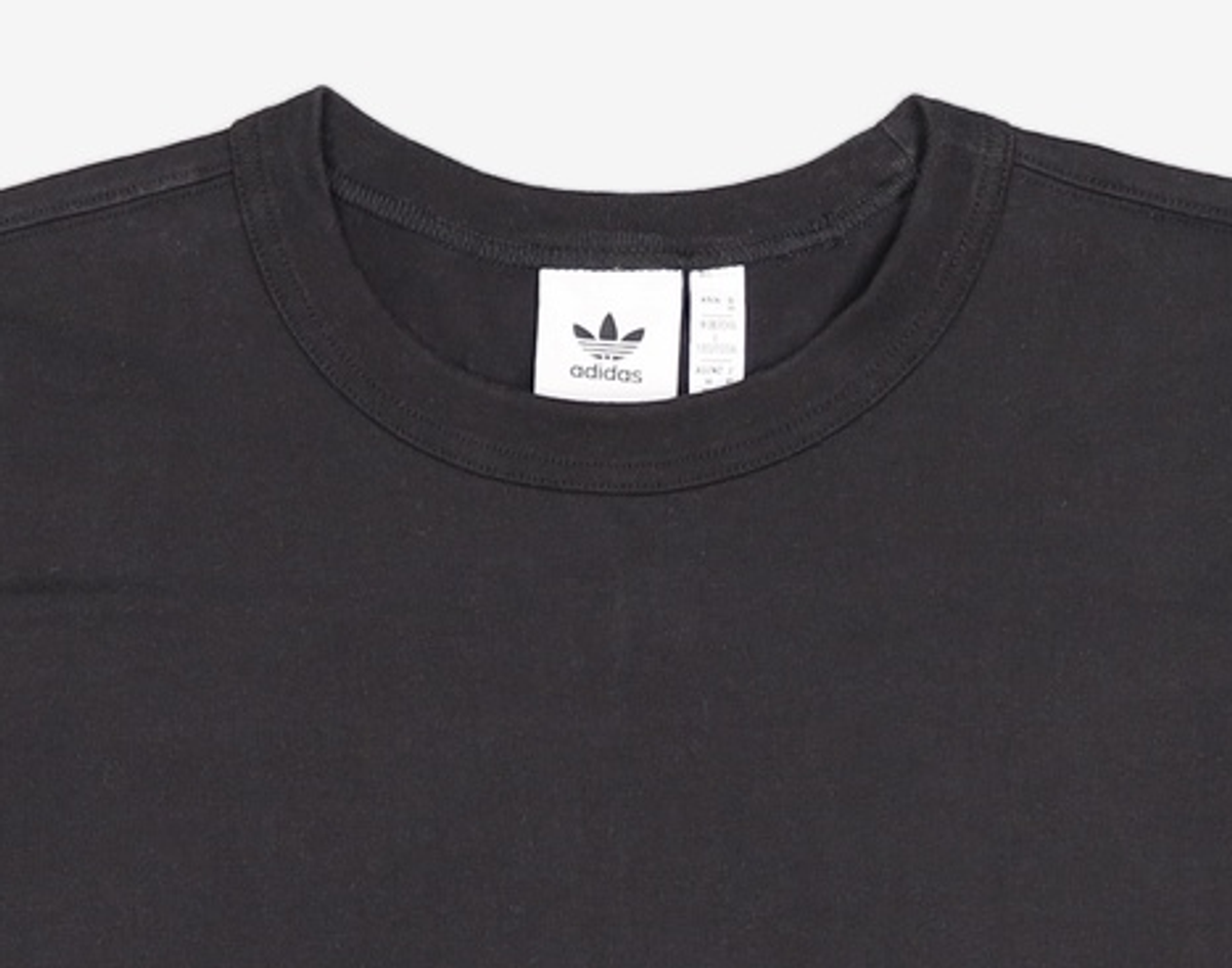 아디다스(ADIDAS) 아디컬러 Neuclassics 긴팔 티 HR8697 L