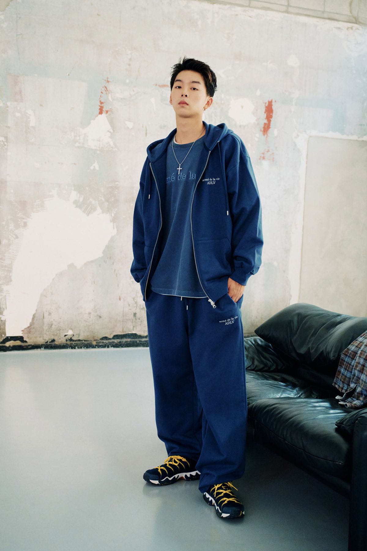 아크메드라비(ACME DE LA VIE) BASIC LOGO STANDARD HOODIE ZIP UP