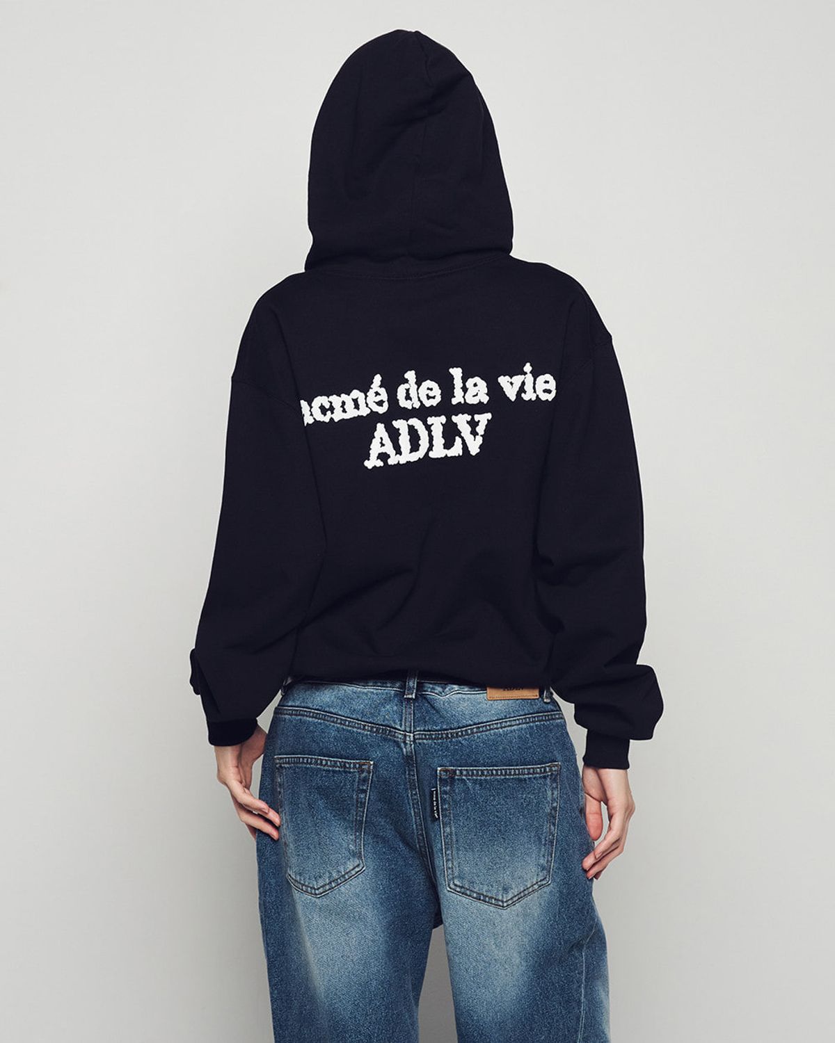 아크메드라비(ACME DE LA VIE) BUMPING BASIC LOGO HOODIE