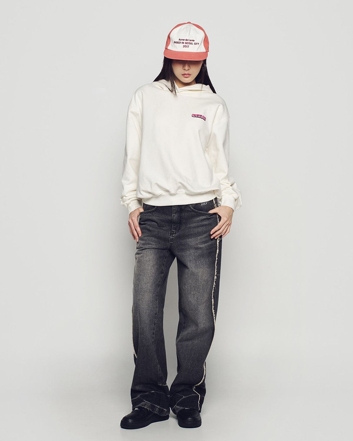 아크메드라비(ACME DE LA VIE) DONUT CHASING HOODIE